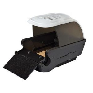 Check the full review of the Nature's Miracle Multi-Cat Self-Cleaning Hooded Litter Box on http://smrodcats.com/litter/automatic-litter-box/natures-miracle-multi-cat-self-cleaning-hooded-review/ 